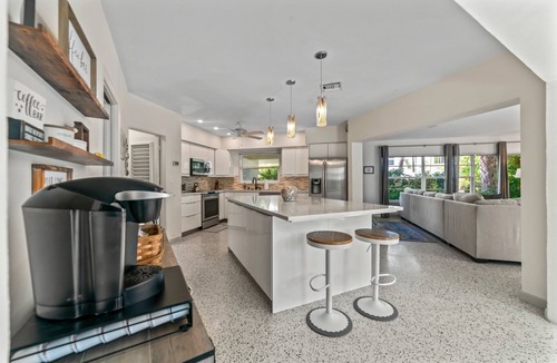 Victoria Park House | FIFA World Cup base, pool and hot tub, Brightline to Hard Rock Stadium
