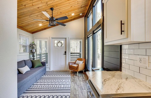 Linden House | Fire Pit, Deck! Modern Tiny Home in Piney Woods