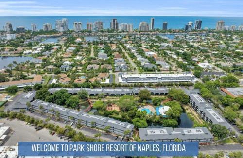 Park Shore House | First Floor - Quick Walk to Amenities