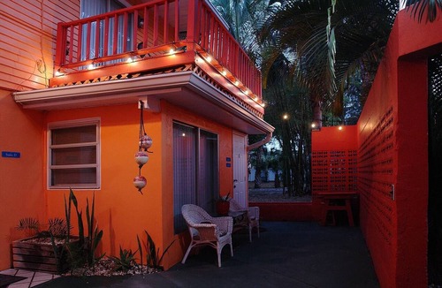 Indian Rocks Beach Apartment | First-Rate Location! Just Steps to Exquisite Beach