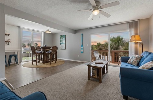 Flagler Beach Condo | Flamingo Suite | Bombora Suites | Steps To Flagler Beach & Restaurants