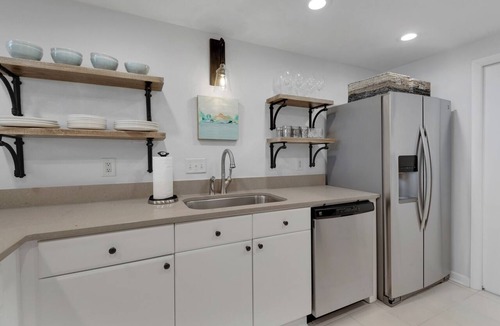 Navarre Beach Condo | 🌊Fleur De Sel: Renovated Gulf-Front Condo with Beach Service | Walk to Beach🌊
