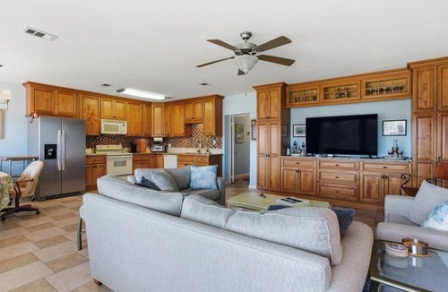 Panacea Condo | Flip Flop- PanaSea Breeze