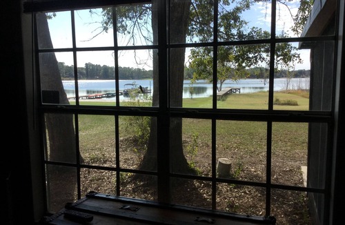 Edgar House | Florida Lakeside Getaway