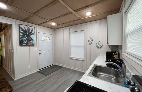 Northside House | Fort George Island Private Treehouse Centrally located and Elevated!