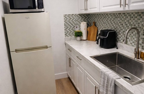 Dania Beach Apartment | Fort Lauderdale Airport Pacifica Bleu LK