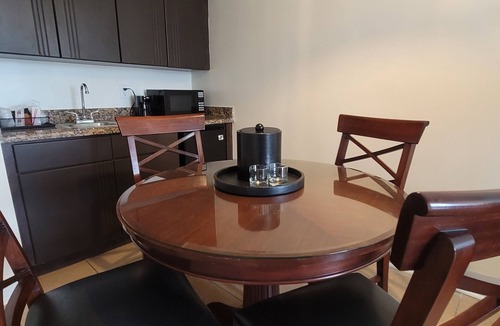 Survey Creek Hotel | Fort Lauderdale Grand Hotel