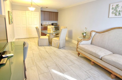 Survey Creek Hotel | Fort Lauderdale Grand Hotel