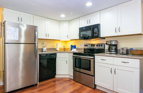 Holmes Beach House | Fountainhead 3 · 3 Lanais · Short walk to the Beach