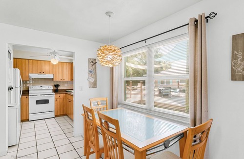 Independence Square House | Four Winds North West - PET FRIENDLY Villa!!