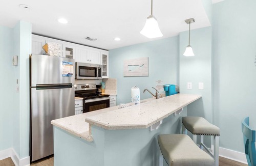 Baytowne Wharf Condo | Free Resort Tram 🚌 Pool & Hot Tub – Sandestin Pilot House 506