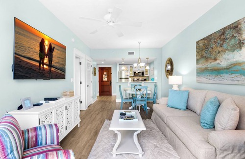 Baytowne Wharf Condo | Free Resort Tram 🚌 Pool & Hot Tub – Sandestin Pilot House 506