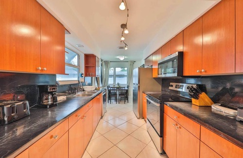 Hollywood Hills House | Friday Family Feels Only