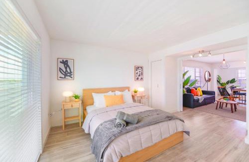 North Bay Village Apartment | Front Bay & Unique Stay for a Relaxing Experience