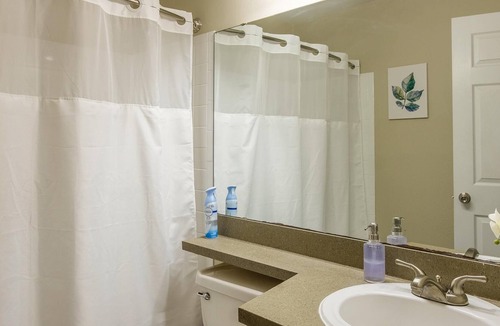 Arlington Apartment | Frontdesk | 1BR Apt minutes to Airport