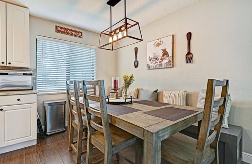 Poiciana Park II House | Full Home w/Heated Salt Water Pool/Mini Golf, Private/Clean, Iconic location!