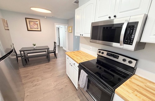 Arlington House | Fully Remodeled-Spacious Backyard-Fully Gated-BoatTrailers-Welcome-NewMasterBath