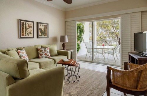 Marco Island Hotel | Fully Updated Deluxe 2BR Suite, Olde Marco Inn Near Marina