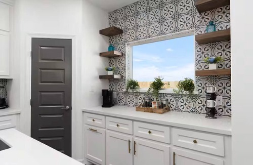 Edinburg House | Furnished 3BR/2BA Monthly King Bed Workspace + Backyard Near Hospitals