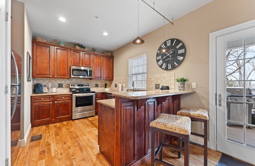 Branson House | Future You Called—This Is the One! - 2BD - Sleeps 6 - Great Location!