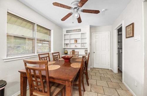 White Rock Hills House | Game Point in White Rock