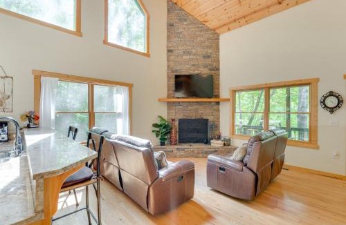 Unaka House | Game Room & 3-Story Deck at Lake Hiwassee Hideaway
