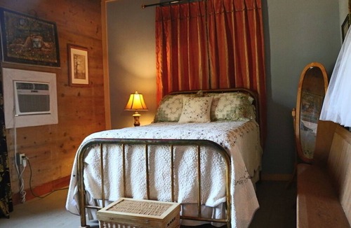 Caddo Gap Apartment | Gap Mercantile Cottage