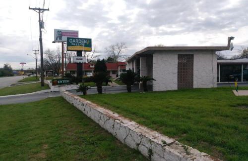 New Braunfels Hotel | Garden Inn & Suites New Braunfels