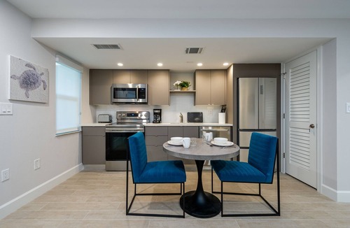 North Naples Hotel | Garden Studio - 1 Bed, 1 Bath, & Full Kitchenn