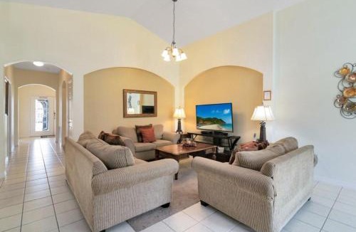 Highgate Park Villa | Gated 4 bed with Pool and Spa close to Disney