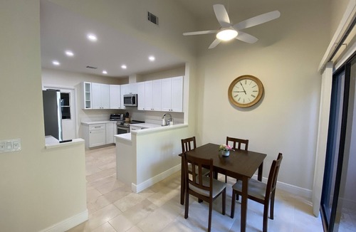 Samsula-Spruce Creek Condo | Gated - Pool - Golf - Dining - Daytona - Fly-in