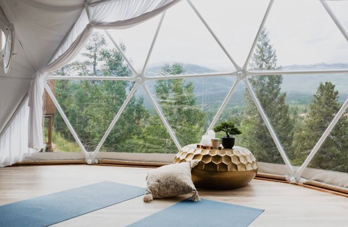 Bailey House | Geo Dome Theater & Hot Tub | Panoramic Views