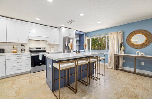 Siesta Key House | Gertrude Siesta | Private Patios, Beach & Village, 100 steps to Best Views on Siesta Key