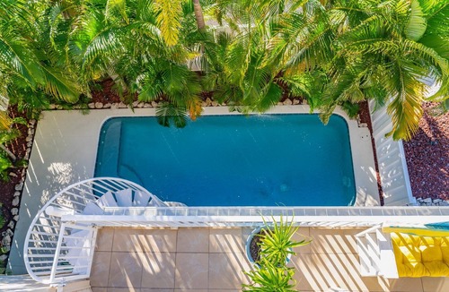 Ilexhurst House | Gigi & Poppy’s Paradise: Pool, Gulf Views, Walk to Beach