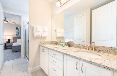 Historic Downtown Kissimmee House | Gleaming Home With Private Pool, Theater Room And Water Park Access Near Disney At Encore Resorts Reunion - 209Sf