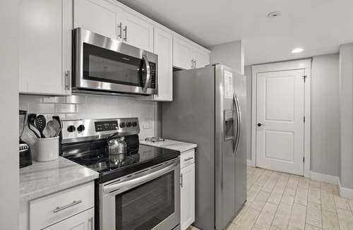 Baytowne Wharf Condo | Golf Cart ~ Gated Resort ~ Balcony