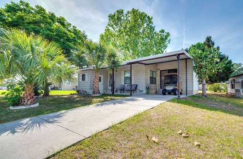 Silver Lake House | Golf & Pool Access: Home w/Yard in Lady Lake