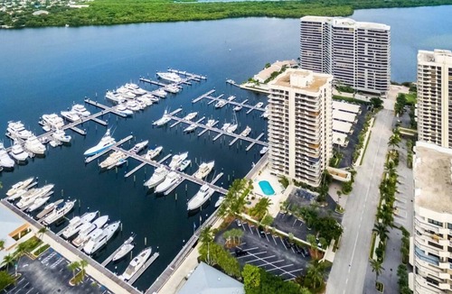 Hunt Club Resort | Golf Weekend in South FL! 3 Serene Units, 90 Holes of Golf, Spa, On-Site Dining