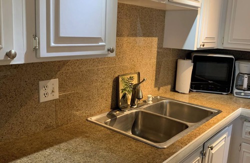 Ormond-by-the-Sea Condo | Gorgeous 3 Bedroom Condo Directly on Beach