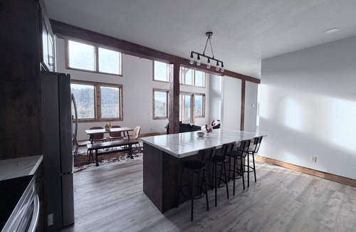 Cotopaxi House | Gorgeous 4-bedroom house with stunning Sangre de Cristo and Wet Mountain Views