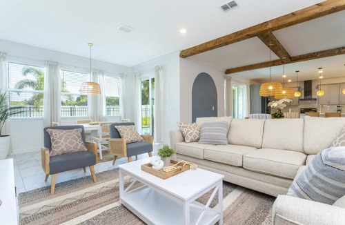 Melbourne Beach House | Gorgeous 8B 7BA Melbournbeach w Pool Dock Beach