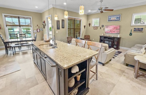 Villa Lago House | Gorgeous home in Sandestin with GOLF CART & Free Family Fun Amenities!