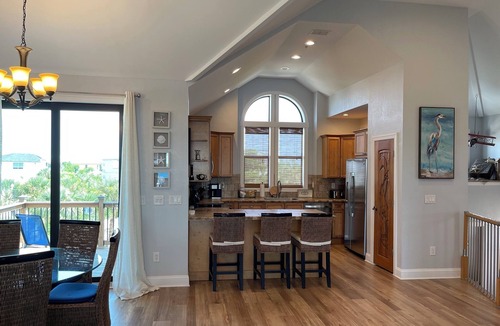 North Captiva House | GORGEOUS HUGE BEACH HOUSE W/ISLAND CLUB POOLS/BIKES/KAYAKS/VIEWS/2 GOLF CARTS+