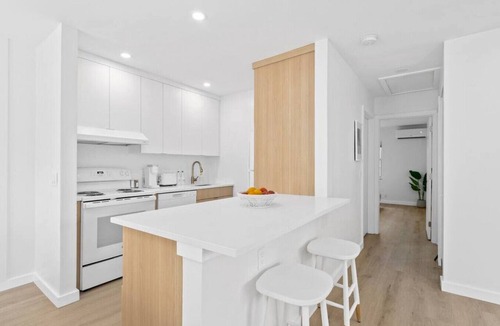 Mango Groves Apartment | Gorgeous & Modern 2BR Near the beach! - Villa 3
