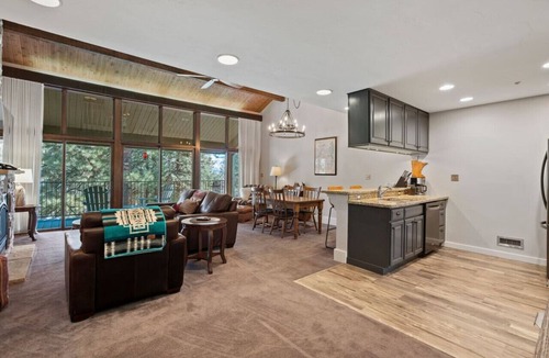 Purgatory Villa | Gorgeous Mtn Villa Ski Golf Pickleball Pool Hot Tub Fitness