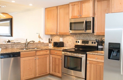 New Smyrna Beach Condo | Gorgeous Updated Unit in New Smyrna Beach on the No Drive Beach