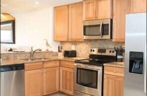 New Smyrna Beach Condo | Gorgeous Updated Unit in New Smyrna Beach on the No Drive Beach