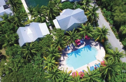 Coral Lagoon Villa | Gorgeous Waterfront 3 Bedroom Coral Lagoon Villa, Sleeps 8, WITH 40' Boat Slip!