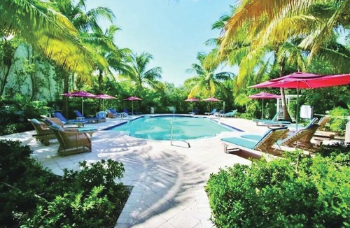 Coral Lagoon Villa | Gorgeous Waterfront 3 Bedroom Coral Lagoon Villa, Sleeps 8, WITH 40' Boat Slip!