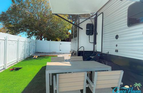 Tarpon Springs Other | Grace Haven RV Retreat Near Beach with Private Patio